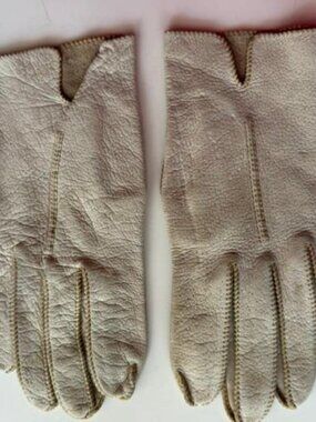Women's Soft, Supple, Pair of Cream with Gold Stitching, Kid Gloves/Sz Medium